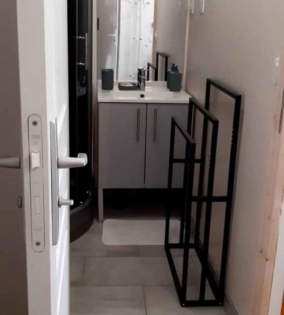 Chambre Fleurance Homestay